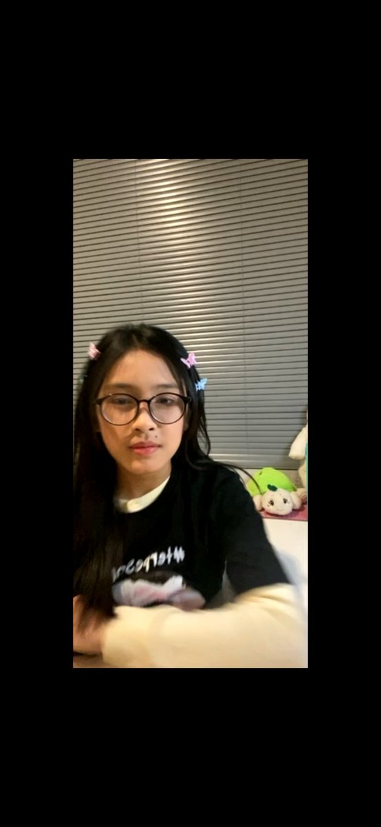 krab_dzulfikar's tweet photo. Terima kasih banyak Sona sudah menyempatkan waktu buat live IDN hari ini/kemarin, maaf yaa baru upload sekarang๐๐ญ, selamat beristirahat sama jangan lupa selalu jaga kesehatan yaa Sona๐โค๏ธ๐๐ค๐๐ฅฐ๐ค #SonAir #SonAlive ๐ชท https://t.co/ZZj200Eot1
