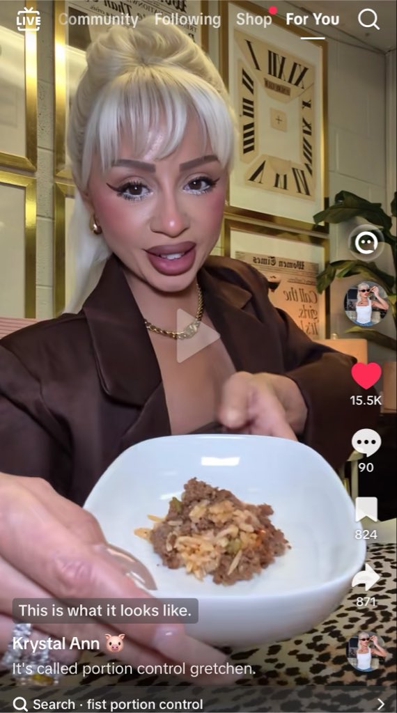 miffycals_'s tweet photo. ugh this lady triggers me so bad with her meal proportions https://t.co/IMZXS880Ue