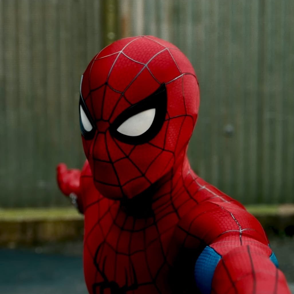 rinniethefirst's tweet photo. Happy birthday Peter Parker we all love u my goat https://t.co/98Z1NVQhDE
