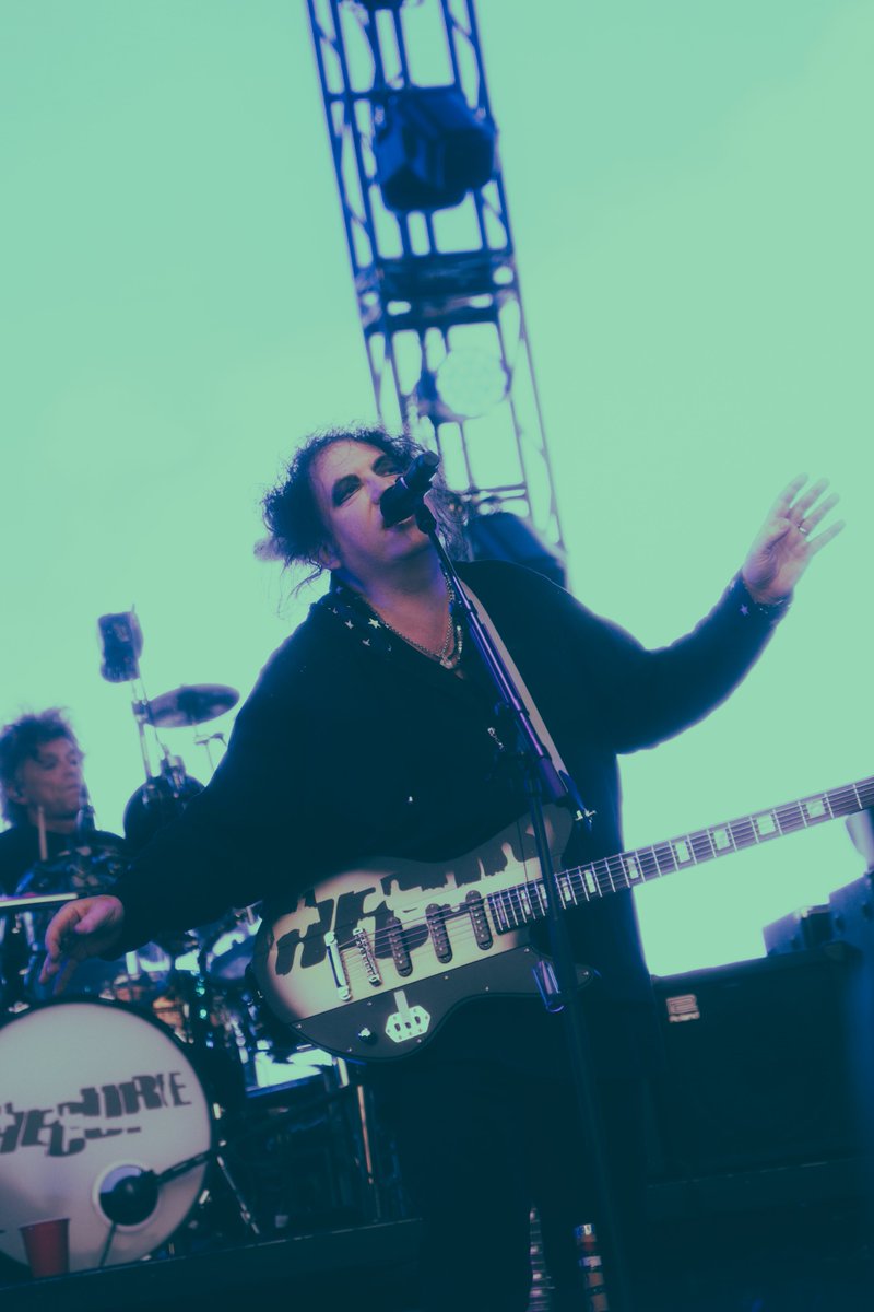 thecure's tweet photo. THANK YOU TALLINN! 
WONDERFUL!
📷 Ode-Eliisabet Elias https://t.co/lVU7UHupOt