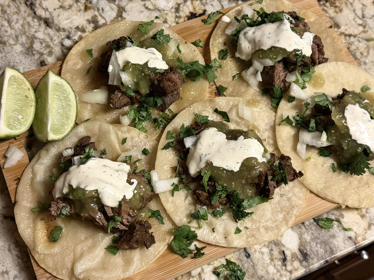 donquillion's tweet photo. 🥩🌮 https://t.co/Gs5qavesJS