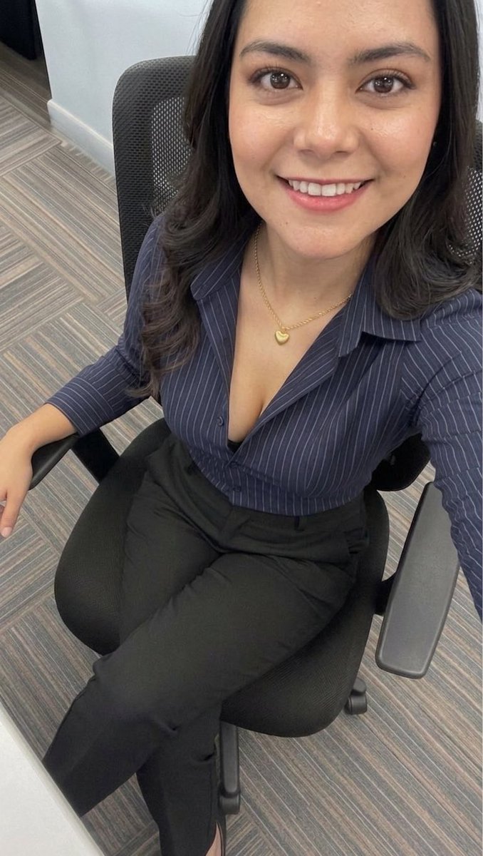 FridaOR42's tweet photo. Que tengan excelente semanita 😘 https://t.co/TjzuU13q5j
