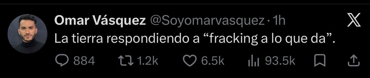 PabloOfarrel's tweet photo. La brutalidad de este sujeto no tiene nombre diciendo estas pendejadas en una emergencia, que tiene en la cabeza serrín ?  #colombia #parati #viral  #terremoto https://t.co/zTnIp0iIfq