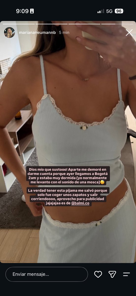 ChelseaCOL1's tweet photo. Voy a usar este hilo para funar a todos los influencers y cuentas de mierda que se han colgado del temblor para hacer publicidad sin considerar la tragedia y las víctimas del día de hoy.

Fav y RT para que dejemos de darle importancia a estos malparidos. https://t.co/9mbGdG15ye