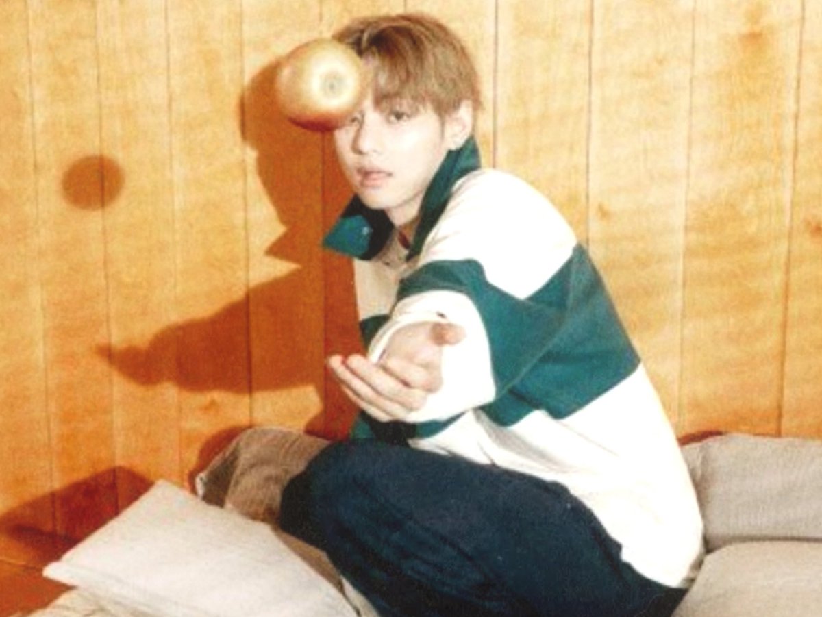 detailsofkth's tweet photo. 🍎+🧸 https://t.co/BDkq690T5I