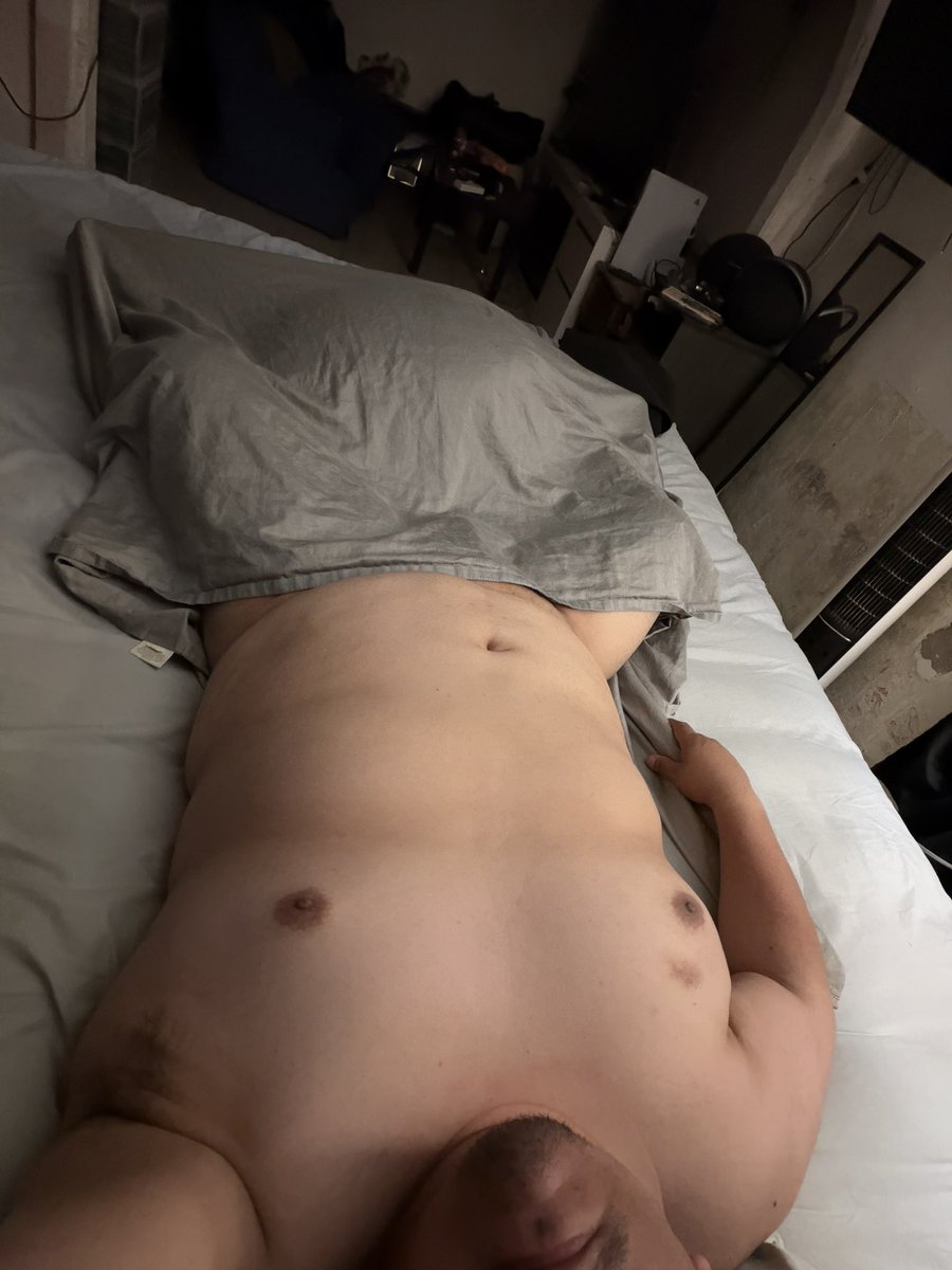 and_zj49's tweet photo. #MorningWood #bigboy #belly #tummytuesday #hairless #gordito #Fatboy #chubby
@beefy_guys @tu_osito_fav @ripirapas https://t.co/ZV4DEIGKxb