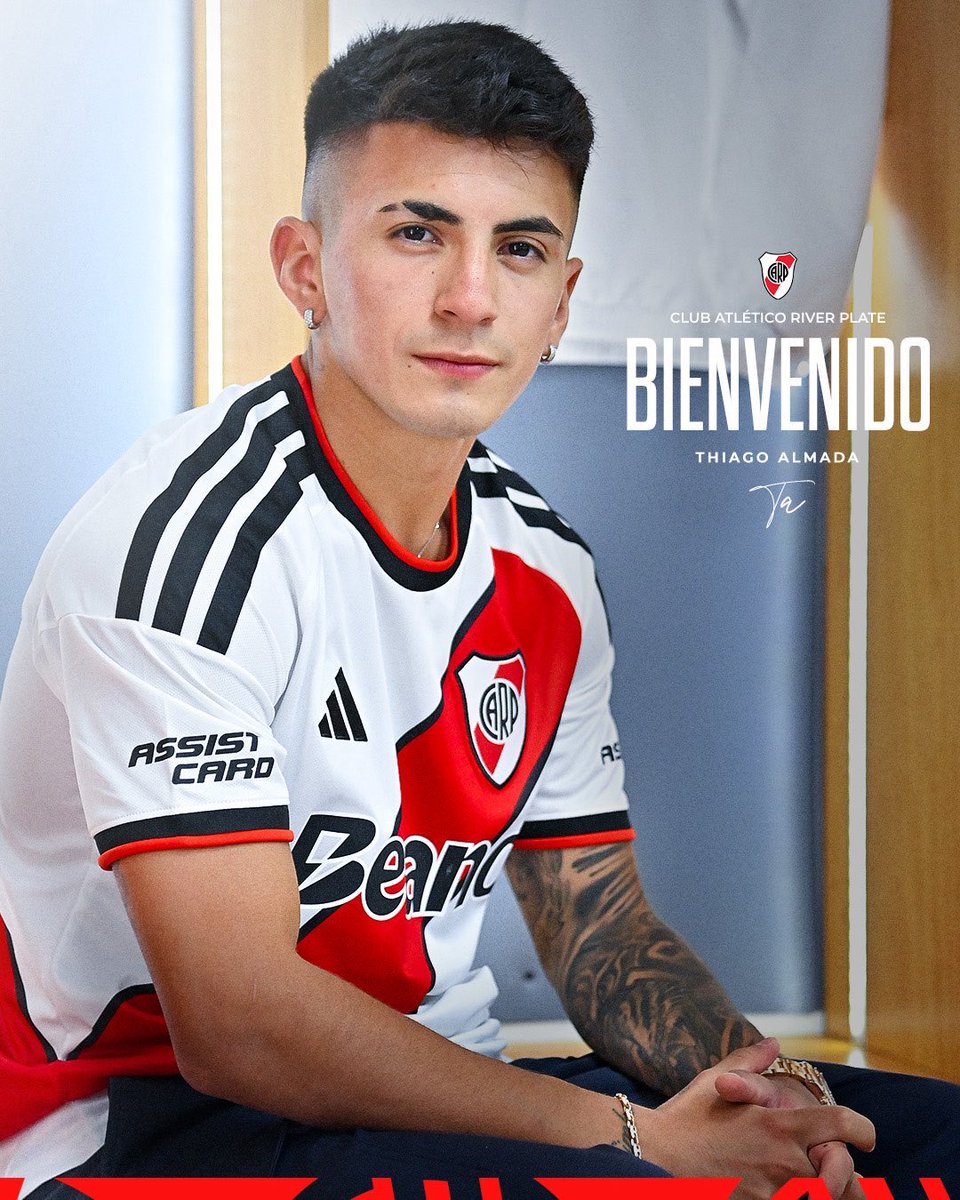 Trezeguetista7's tweet photo. Muy linda la llegada de Almada.

Ahora les pido que ganen un solo partido por dios, quiero volver a gritar un gol, ser feliz al menos un rato. https://t.co/FczxO46gzK