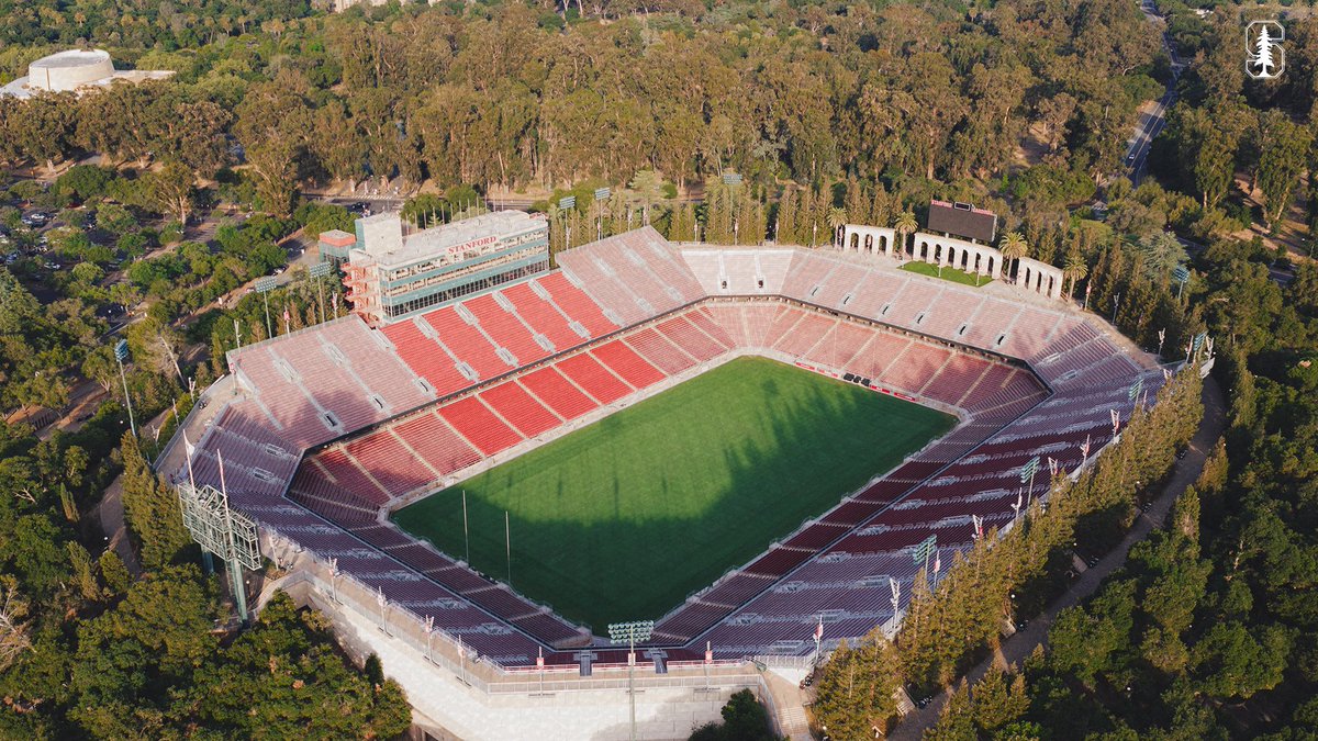 GoStanford's tweet photo. Greetings from The Farm 👋 https://t.co/5qdR3pwsLd