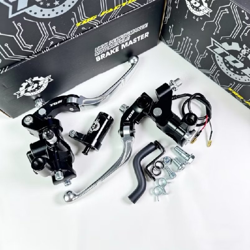 HadDzx's tweet photo. 🔥 Yang suka modif motor, jangan scroll dulu!
Master rem model begini ternyata bikin tampilan setang jauh lebih keren 😍🏍️🛒 Cek harga &amp; detailnya di Shopee:
https://t.co/Fh9CG31sUd⁠
#SparepartMotor #ModifikasiMotor #MasterRem #AksesorisMotor #ShopeeAffiliate https://t.co/Yjwkrnd84i