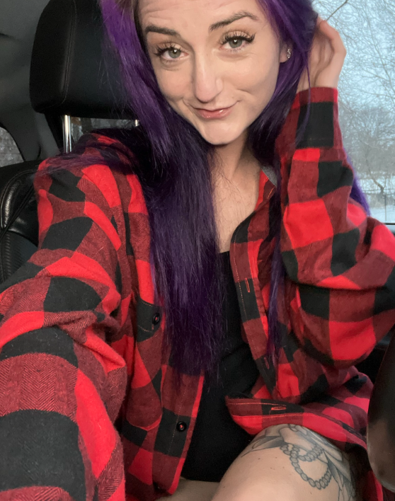 LakeGirlBabe's tweet photo. Alt girls and flannels https://t.co/XmPe2tUt6H