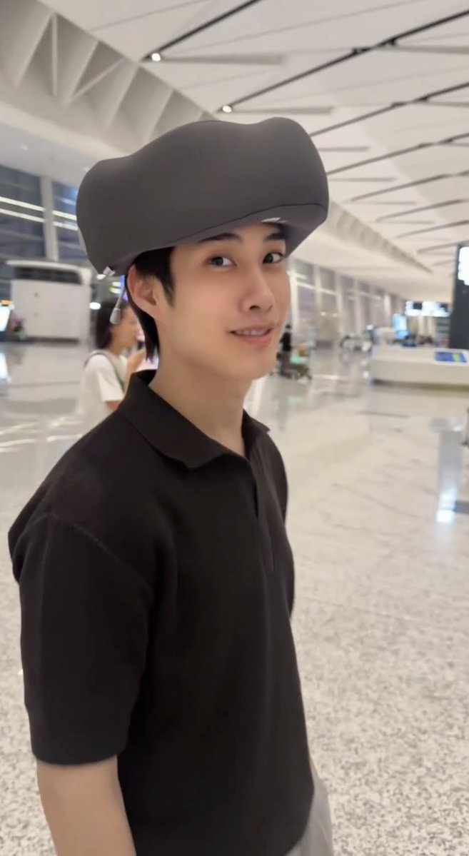 firstonefanclub's tweet photo. เฟิร์ส: พี่เติ้ลทำดีๆอายเค้า           Also เฟิร์ส… 

คะ???
#เติ้ลเฟิร์สวัน  #TleFirstone https://t.co/mJL5fH8WQU
