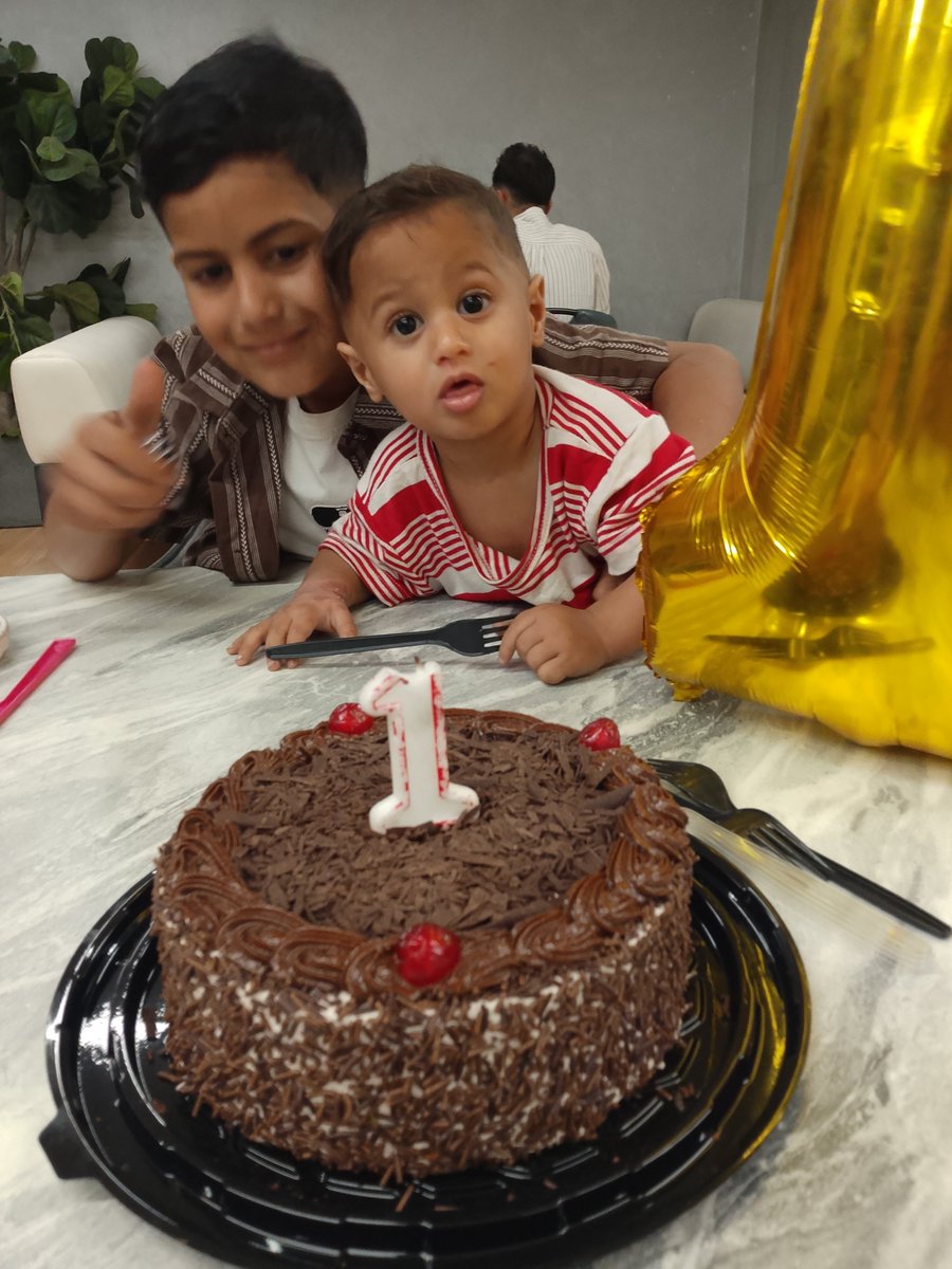 basharmhalmasri's tweet photo. Despite the harshness of this situation, I'm trying to make my child happy on his first birthday in a life devoid of safety because he lives in Gaza. Please send your gifts. https://t.co/gVfGeuvTQ0