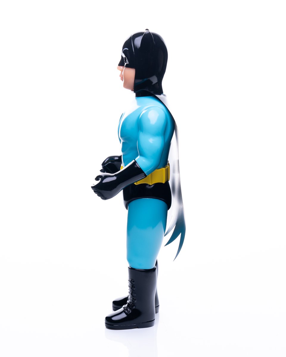 ToyUndergroundS's tweet photo. @Awesome_Toy SPACE FLYMAN Sofubi Toy

Color scheme inspired by the Ben Cooper Batman jiggler toy manufactured in Hong Kong in 1973.
285mm with 5 articulations.

Available at our online store
https://t.co/4QxXjjpVTd

#batman #robin #バットマン #ロビン #Bootlegtoy #spaceflyman https://t.co/hPgWmPdhuz