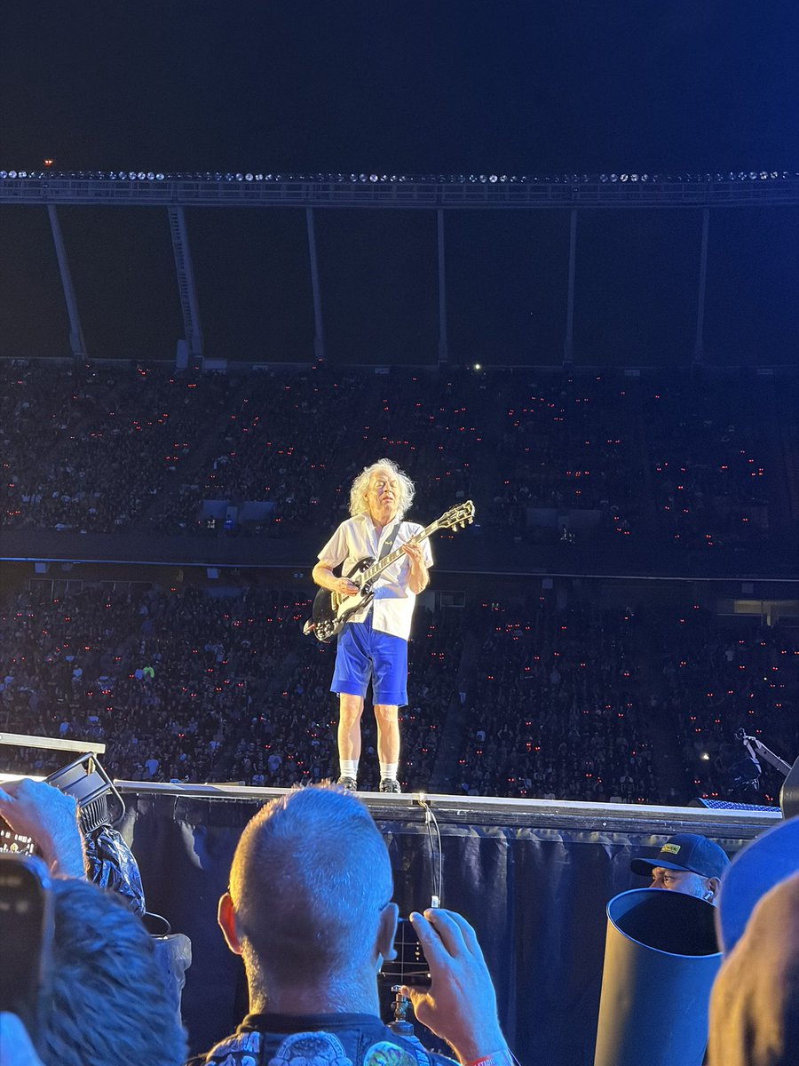 Dale1987's tweet photo. Last night, I was offered free pit tickets to AC/DC, and it was an incredible performance. I took lots of photos, but here are a few of my favourites.

I didn’t think my 2009 thunderstorm AC/DC concert would be topped, but this one was even more special. https://t.co/MjMv4NANIW