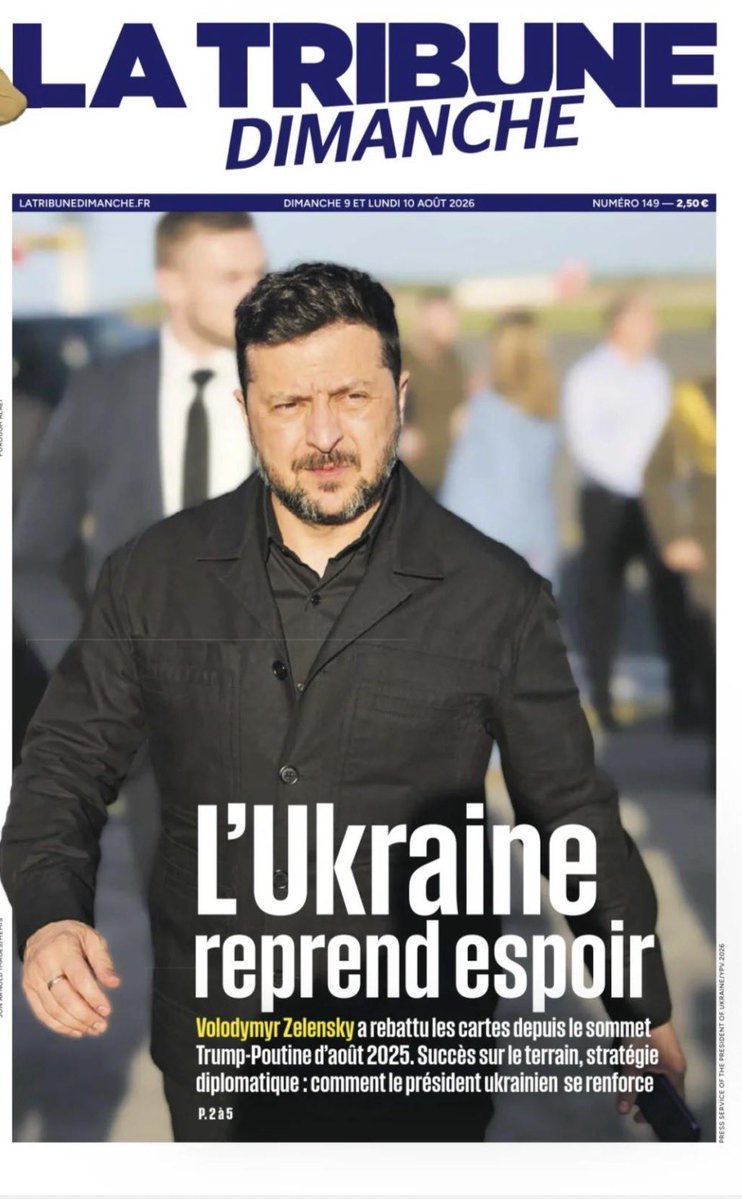 silvano_trotta's tweet photo. Relisez bien les deux publications précédentes, et maintenant lisez cette Une de la Tribune du Dimanche de ce week-end. 

Titre principal : « L’Ukraine reprend espoir »
Sous-titre : « Volodymyr Zelensky a rebattu les cartes depuis le sommet Trump-Poutine d’août 2025. Succès sur le terrain, stratégie diplomatique : comment le président ukrainien se renforce »

Journal : La Tribune Dimanche, hebdomadaire dominical généraliste lancé en octobre 2023.
Propriétaire : le groupe CMA CGM (via CMA Media), dirigé par l’armateur Rodolphe Saadé, ami de Macron.
Direction éditoriale : Bruno Jeudy (directeur délégué), qui est aussi éditorialiste sur BFMTV.
L’article principal de cette Une est signé Cyrille Amoursky, envoyé spécial à Kiev.

Je pense que vous avez tous compris...
