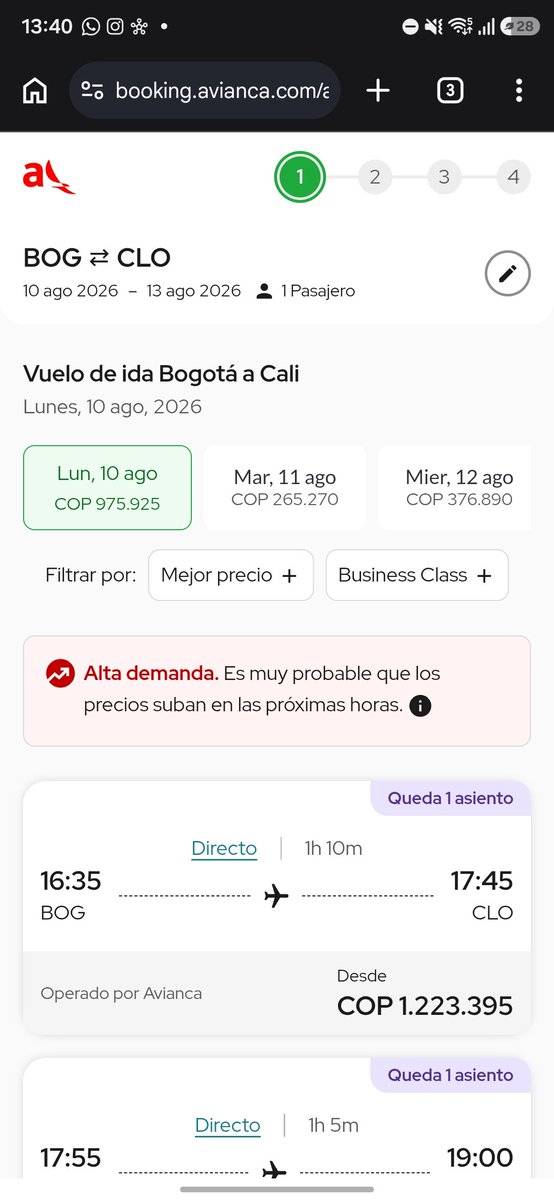 camilomanriquev's tweet photo. Mientras tanto los sapos malparidos tentra hijueputas de @avianca https://t.co/xBYrZ1XqXU