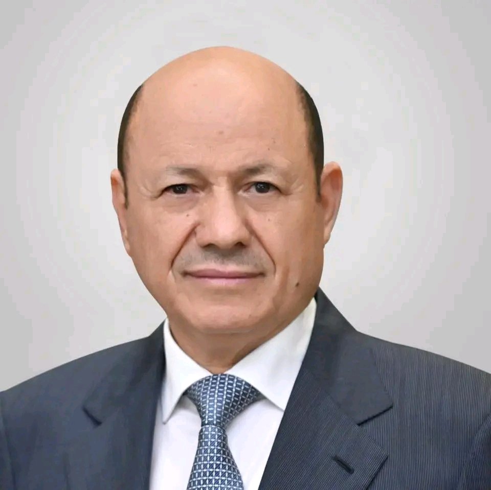 Sadiq_Taiz's tweet photo. رسالة بلسان اليمنين الى رئيس مجلس القيادة
د/ رشاد العليمي 
@PresidentRashad

سيادة الرئيس جاء بك القدر لتكون رئسا لليمن ولم تأتي بك الامم المتحدة ولا سفراء الدول

وان اليمنين هم من يعانون اجرام الحوثين وليس الامم المتحدة وسفراء الدول. https://t.co/99BpYiiJNR