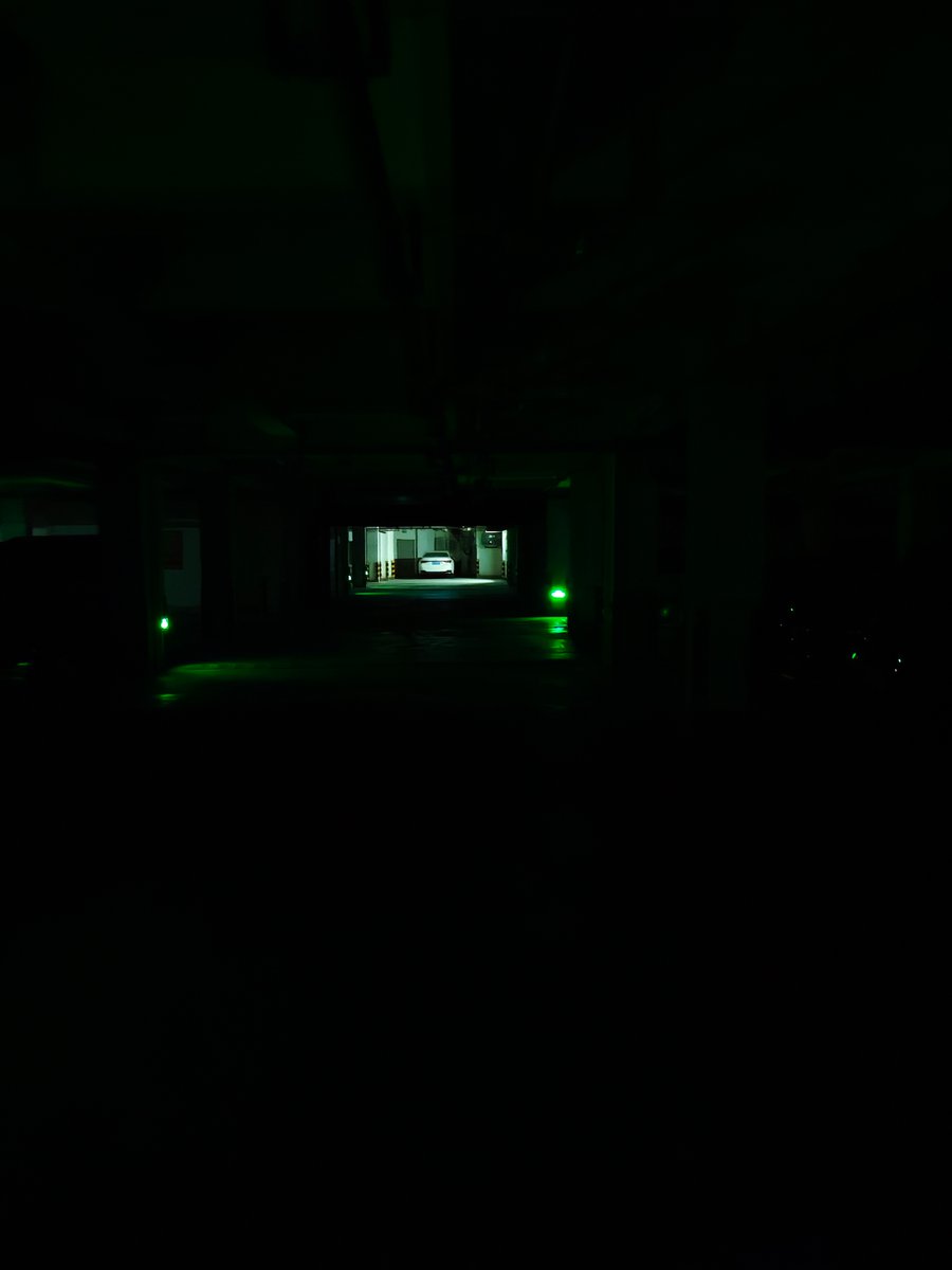 Emmanuel1183374's tweet photo. Thunder rumbles as you unlock the final door in our rainy-night escape room—can you beat the clock before the lights go out https://t.co/cNBCi3XQiU
