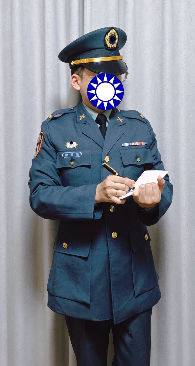 NikkiYoshifuji's tweet photo. 神秘小岛陆军司令部炮兵少校 https://t.co/hWrPNw6eTQ