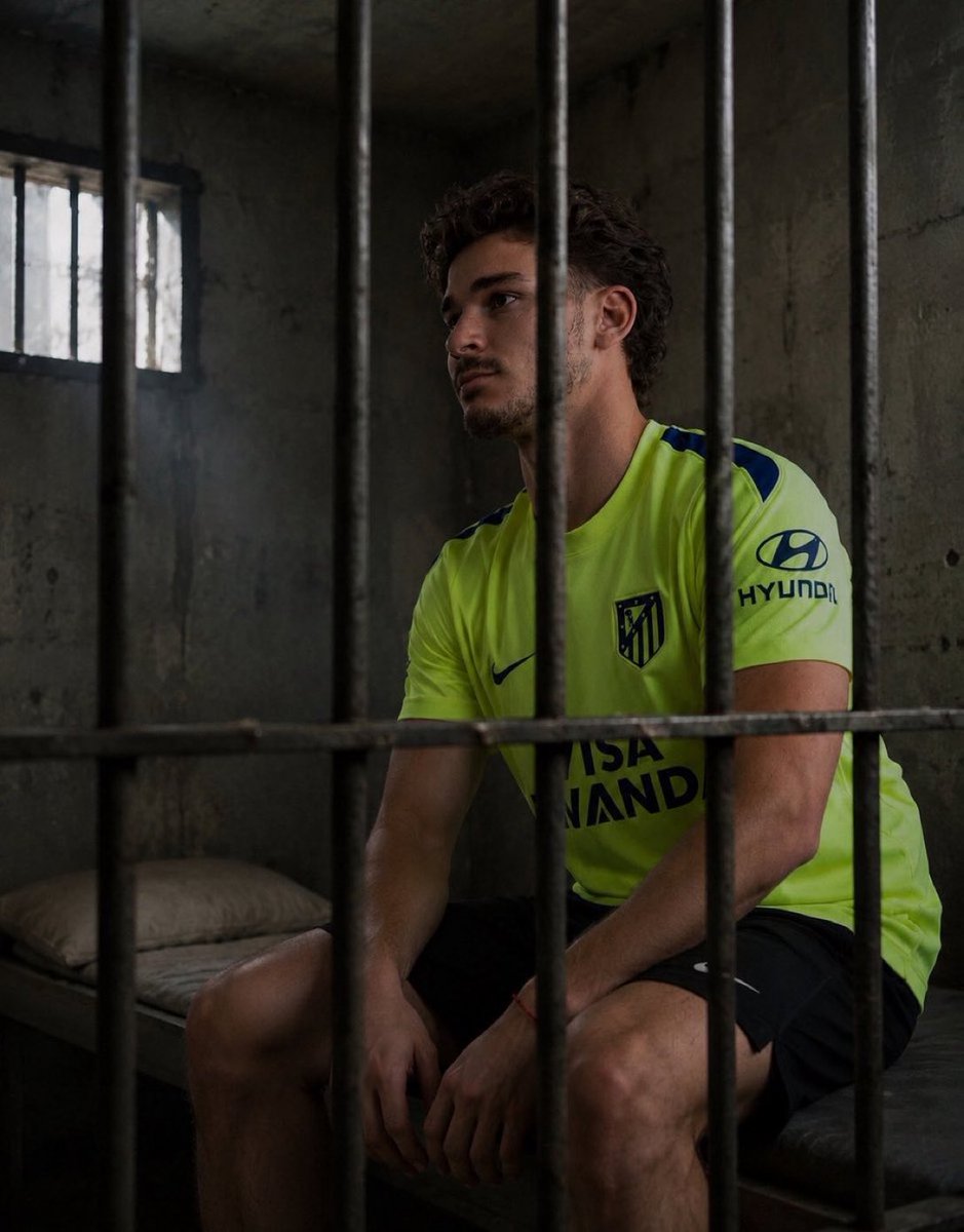 JustKobby98's tweet photo. They just be deceiving him. They promised him to let go of him in the future if the team doesn’t achieve certain results. They don’t wanna hear him.

They told him they’ll have a meeting to discuss what he’s requesting yet they never showed up.

This club (Atletico Madrid) is full of deception.