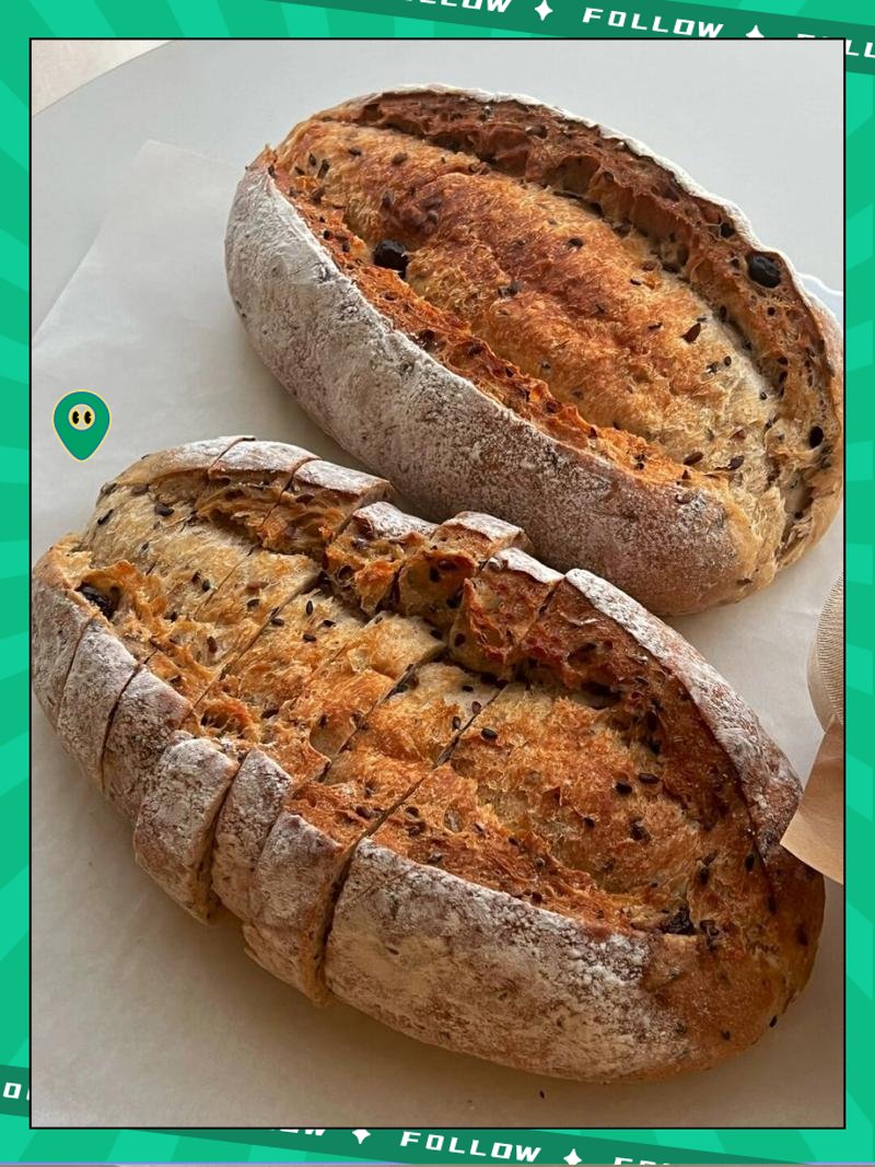 mikeil75's tweet photo. [Used to order takeout 5x/week, now I’m mastering sourdough from scratch—small kitchen wins hit different ]， https://t.co/LGdKaDYqiN