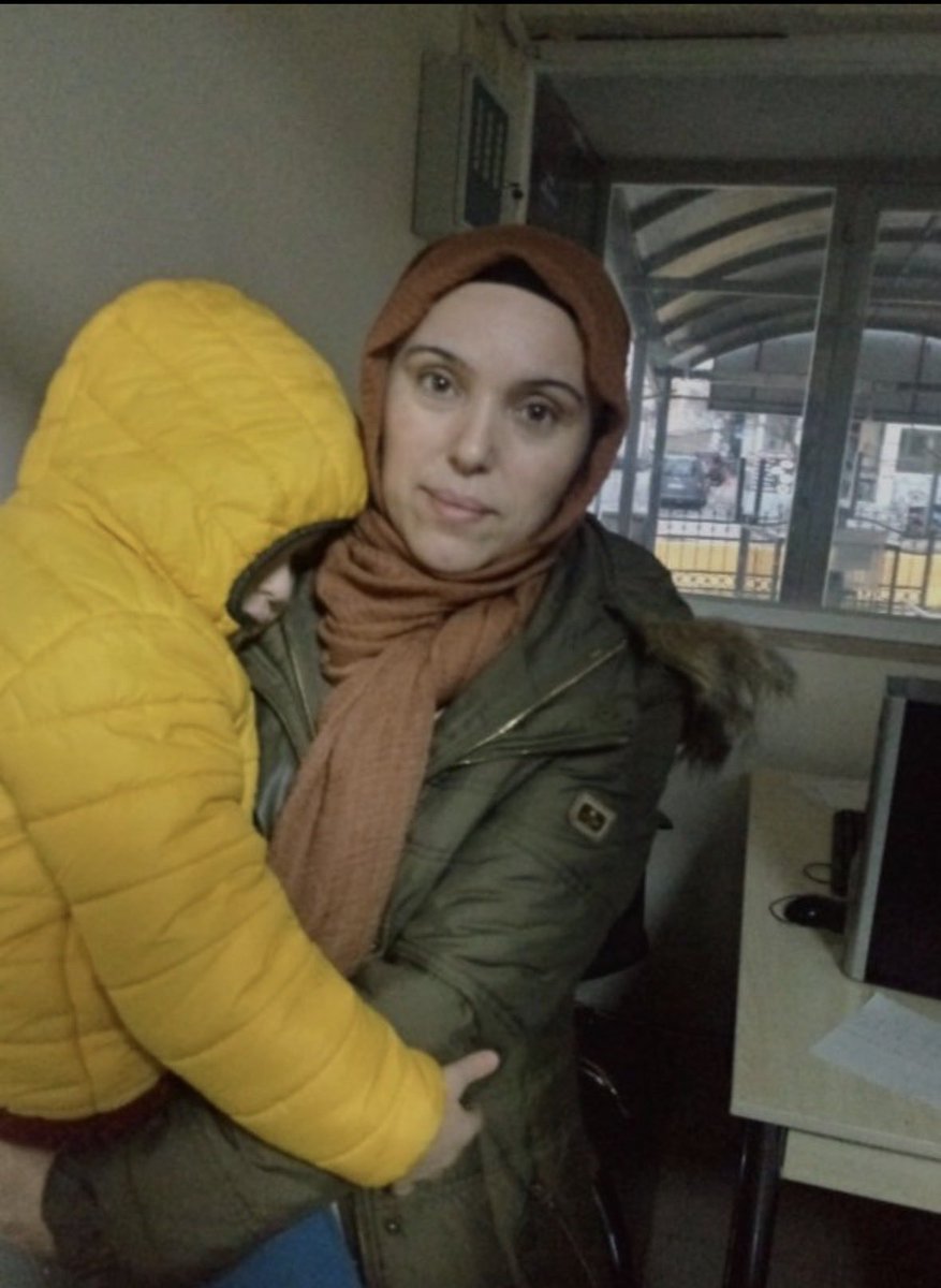 YucelGokce25's tweet photo. Kul hakkı sadece cebimizde çalınan para değildir. Çalınan ömürdür, ötelenen adalettir. Demir kapılar ardında çürüyen ömürdür, umutlardır. 

#KHKSorunu https://t.co/5rDFrh64kI