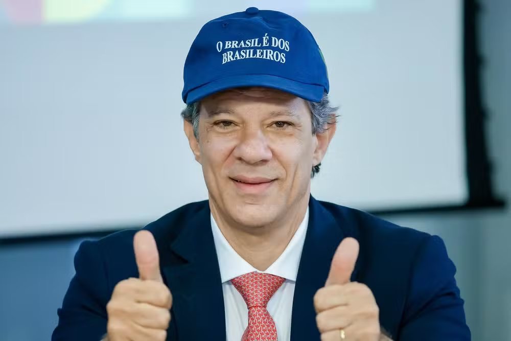 primadojoao's tweet photo. O único defeito do @Haddad_Fernando  é ser polido demais, educado demais para dar uma voadora na cara do Tarcísio. Fora isso é HADDAD GOVERNADOR no 1° turno. https://t.co/depG7YpuYL