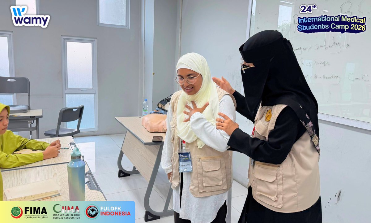 byIMAKSA's tweet photo. 🩺 شاركت طالبات المخيم في تقديم أنشطة توعوية وتدريبية لطالبات المدرسة، لتعزيز المهارات الصحية وصناعة أثر مجتمعي. 🤍

🩺 Participants delivered interactive health education and practical training, promoting essential health skills and community impact. 🤍

#IMSC2026
#IMAKSA #WAMY #FIMA