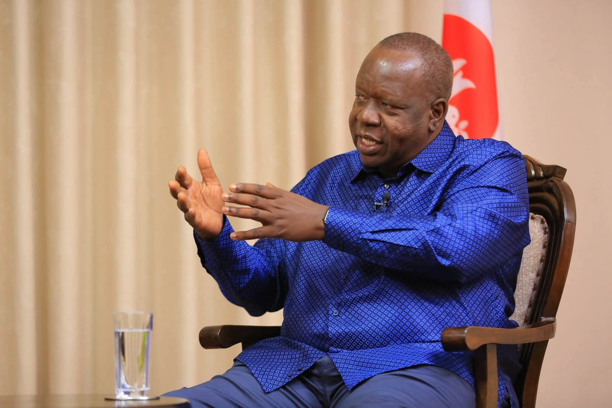 TimelineFixers's tweet photo. The strongest candidate to face Ruto in 2027 is Dr. Fred Matiang’i. Other United Opposition aspirantsincluding Kalonzo, Sifuna, Rigathi Gachagua, Martha Karua and others are equally capable. But Matiang’i brings the experience and resolve to tackle Kenya’s challenges head-on. https://t.co/PIvXXNX2fc