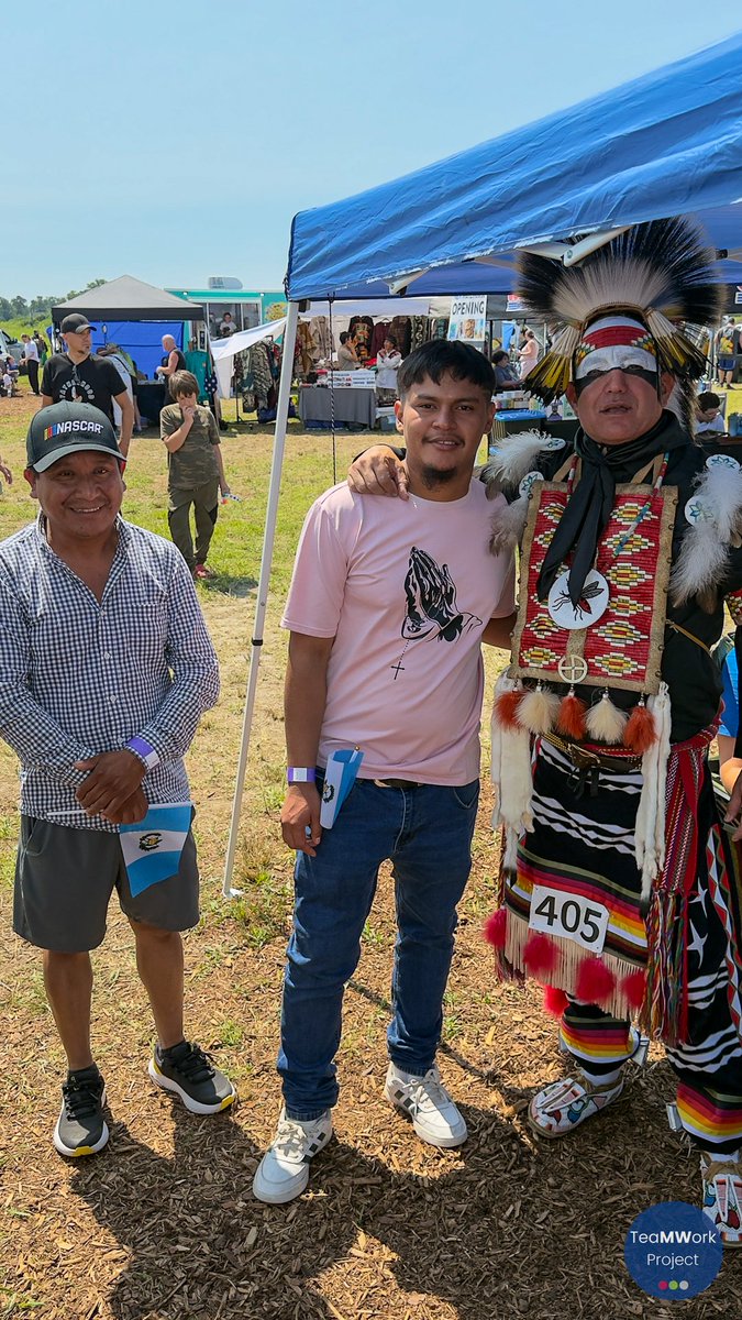 TeamworkMWSP's tweet photo. 🪶 A Day of Connection, Culture, and Community
What a special day! TeaMWork had the honour of bringing seven agricultural migrant workers from Guatemala — themselves Indigenous Mayan descendants — from Wheatley in Chatham-Kent out to the Caldwell First Nation Annual Pow Wow in Leamington for their very first Pow Wow experience.