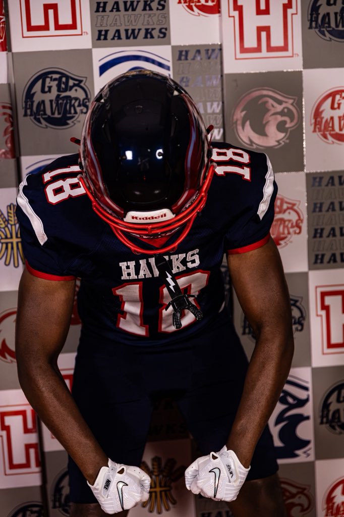 DrezTolliver2's tweet photo. Media Day Pics🔥

#LRN400 #LRNRECRUIT
@CoachLanceo  
@CoachrunLRNeast  @LANCEOSRN 
@LRN400 
#CLASSOF2028
#LRN400 #STUDENTATHLETE #HSPREPS #GrowthMindset #IAMELITE #MENTORING https://t.co/HCWrtUZS2t