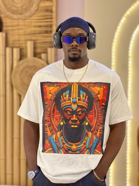 OppongRenelle's tweet photo. Please VOTE for KING YUSUF.

#Bbnaija https://t.co/gtnfdQY77E