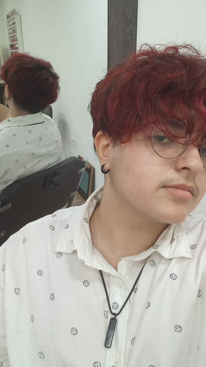 Sh4rksz's tweet photo. Oi eu so o Kore e eu amo fazer modelo de SMP's !!! https://t.co/HfeKhgoayz