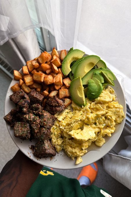 GentlemenxStyle's tweet photo. Take care of your body. It's the only place you're going to live. https://t.co/zCzrpaewbj