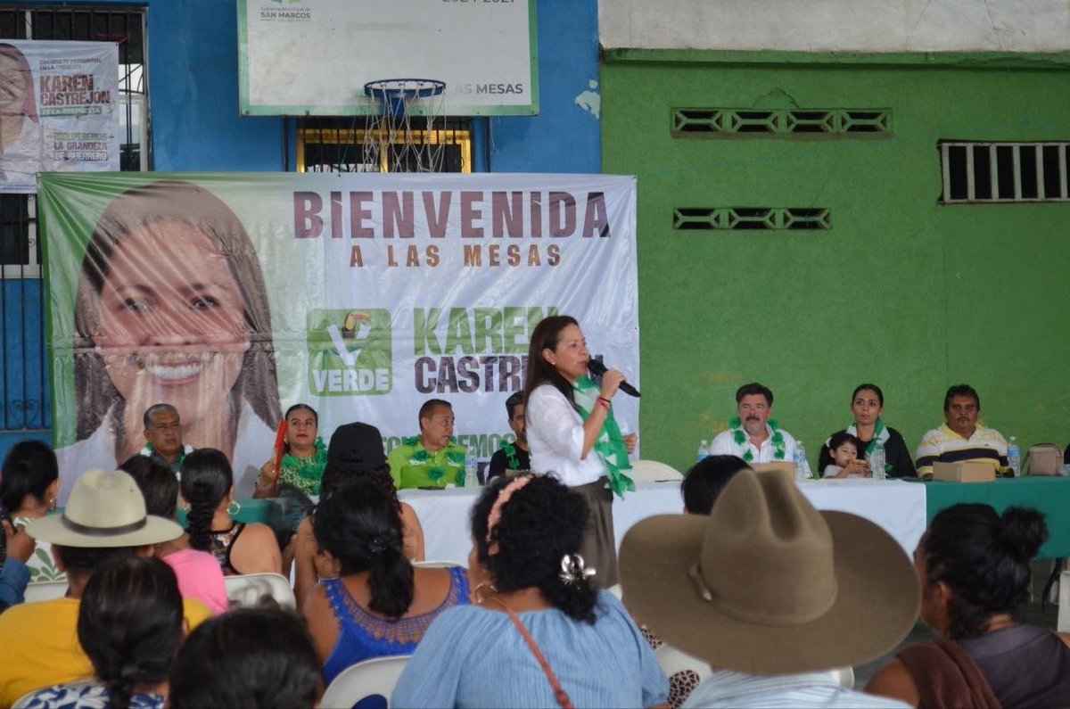 karencastrejont's tweet photo. Las Mesas, donde la voz de los guerrerenses cuenta 💚

En San Marcos nos reunimos en asamblea para compartir ideas, platicar con las y los guerrerenses y conocer de cerca las inquietudes de nuestra comunidad.

Seguimos recorriendo el territorio, sumando voces y construyendo propuestas junto a quienes todos los días trabajan por sus familias y por su municipio.