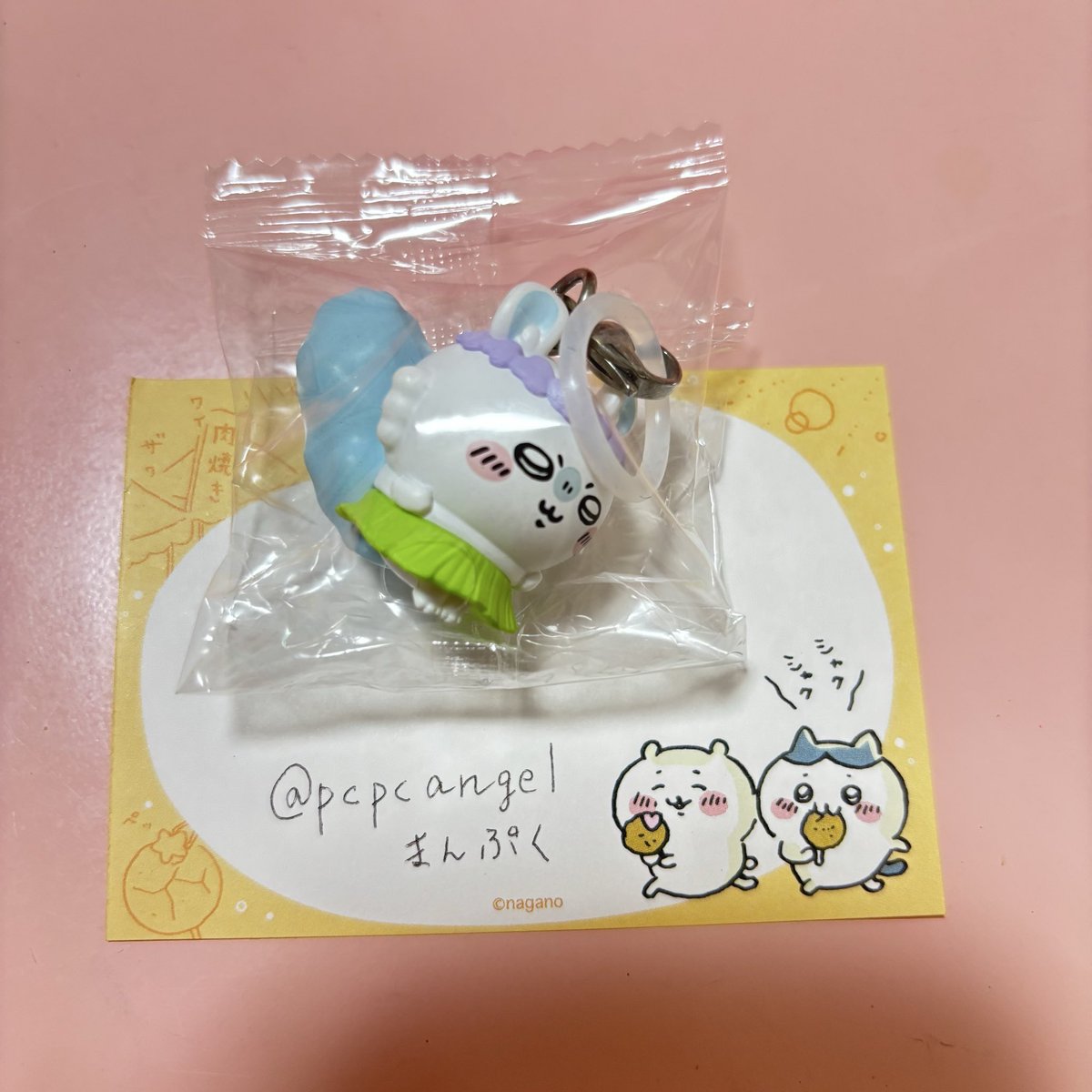 pcpcangel's tweet photo. 【交換】映画ちいかわ 人魚の島のひみつ 入場者特典
　　　　第１弾　チャームミニフィギュア

【譲】モモンガ

【求】ハチワレ

取引方法：郵送

検索からもお気軽にお声がけください！ https://t.co/6WWGFxnoxE