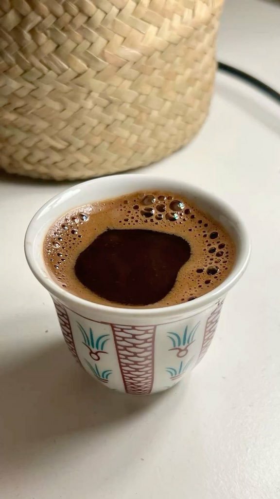 ree53554's tweet photo. أنت من حزب "الشاهي" ��لا حزب "القهوة" ؟ https://t.co/RN6PFeaenh