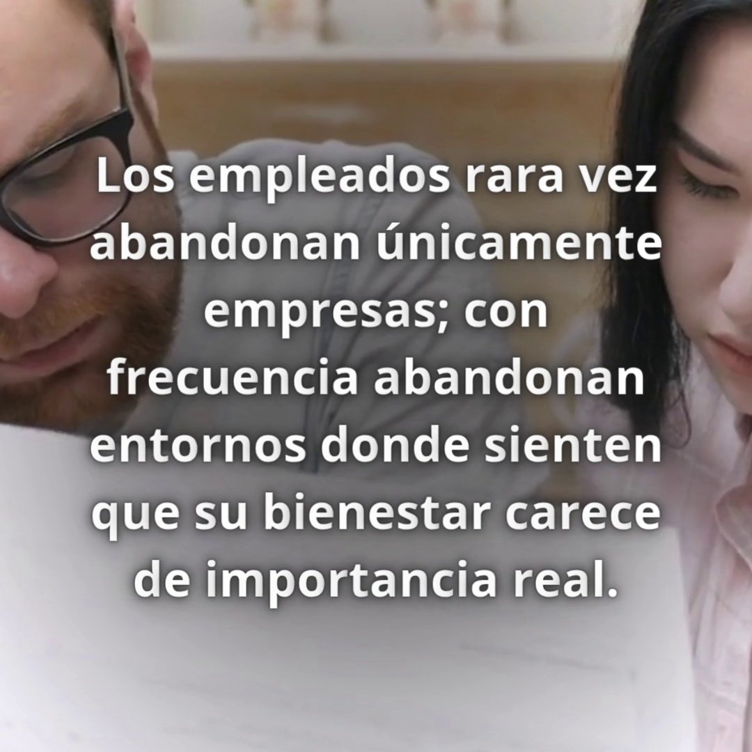 DavidPalmerw's tweet photo. Las personas no siempre abandonan empresas; abandonan entornos donde sienten que no importan. Liderar también es hacer sostenible la exigencia. 🧠 #Liderazgo #BienestarLaboral Más en mi libro “Liderar a la Generación Ansiosa” https://t.co/2dMWRIdWQ7 https://t.co/AhjmsXJqDf