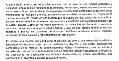 cviguria's tweet photo. La diputada Rossana Alayza del Partido del Buen Gobierno ha presentado un proyecto de ley relevante: la eliminación del llamado "Colegio de artistas del Perú" que fue aprobado por el Congreso pasado y que incluía una disposición final claramente anti-Delia Espinoza como decana del Colegio de abogados de Lima. 

Su justificación es clara y va directa al grano en 5 párrafos. En resúmen: es ridícula. 

Así la situación, hay un patrón de proyectos de ley que son los primeros en presentarse en el Congreso bicameral: derogar las sinrazones legislativas aprobadas por el anterior Parlamento.