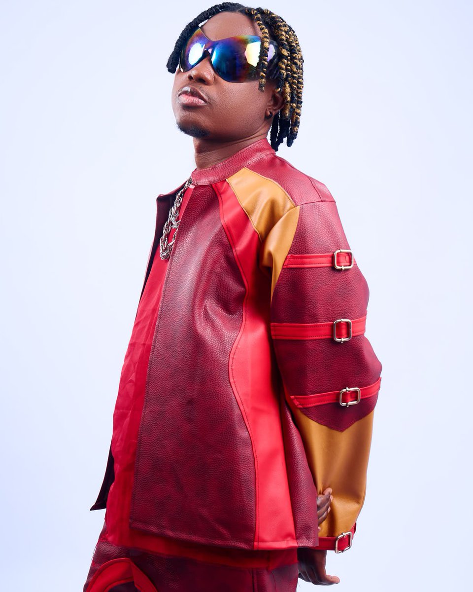 blakidmusic's tweet photo. To everyone who has supported me, streamed my music, shared my songs, attended my shows and believed in me through every chapter, THANK YOU ππΎ
Now, we turn the page. New brand. New energy. New sound. New chapter.
And this time, weβre taking it to another level. ππ #Solemo https://t.co/UPrLKZcfGU