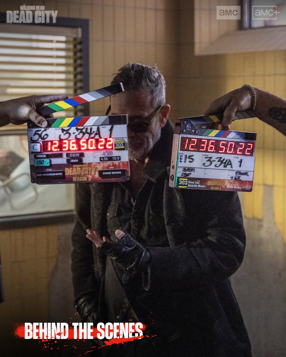 WalkingDead_AMC's tweet photo. From set to screen. 

Catch up on the latest #DeadCity episode now on AMC+. https://t.co/6nCibRf0Tp