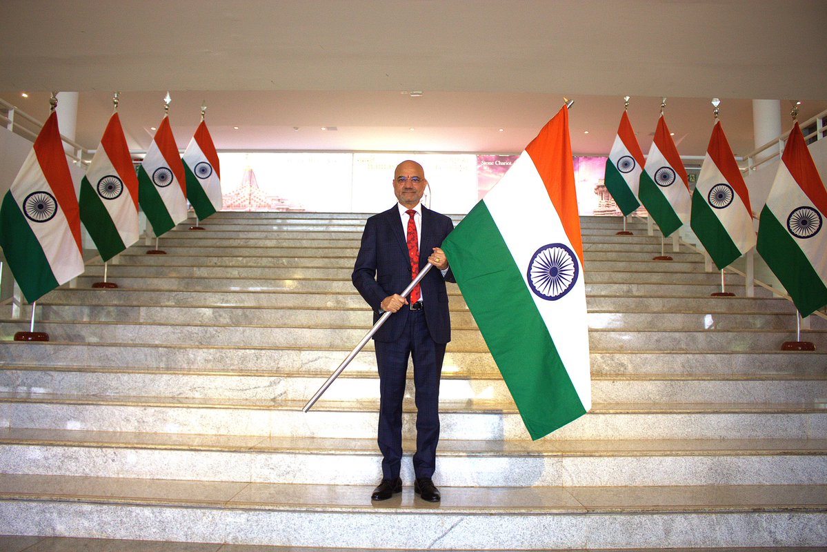 indiainbrazil's tweet photo. Tiranga flies high!

Ambassador @dineshbhatia leads #harghartiranga2026 🇮🇳 campaign in Brazil 🇧🇷.

A Tiranga tremula no alto!

O Embaixador @dineshbhatia lidera a campanha #harghartiranga2026 🇮🇳 no Brasil 🇧🇷. https://t.co/RktJLuXkRo
