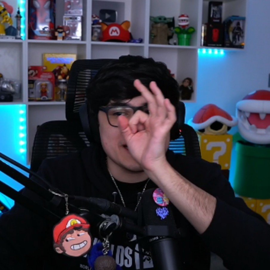 brigbo26's tweet photo. Hace un chingo le saque esa captura a Aldo ajajjaja, y mi papá lo usa siempre de sticker
Hoy, estoy así por el GEOWARE👃🏻👌🏻 https://t.co/vPJtzif6fm