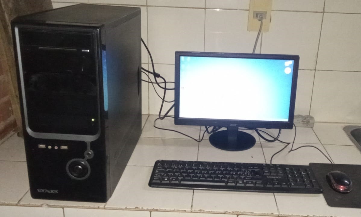 EdgarRodney's tweet photo. PRECIO: 450.000 Gs
ASUS P5KPL-AM SE 
INTEL CORE 2 DUO E7500 2,93 GHZ
RAM 2 GB DDR2
HDD 500 GB
COLUMBIA 400 W
WINDOWS 7 ULTIMATE SP1 X86, OFFICE 2.013, OTROS
ACER EB162Q FULL HD 15,6" (1920 X 1080) - MOUSE - TECLADO - CABLES (2 PODER, 1 VGA)
https://t.co/0UnT2BPVEZ https://t.co/7ElQMtF0gk