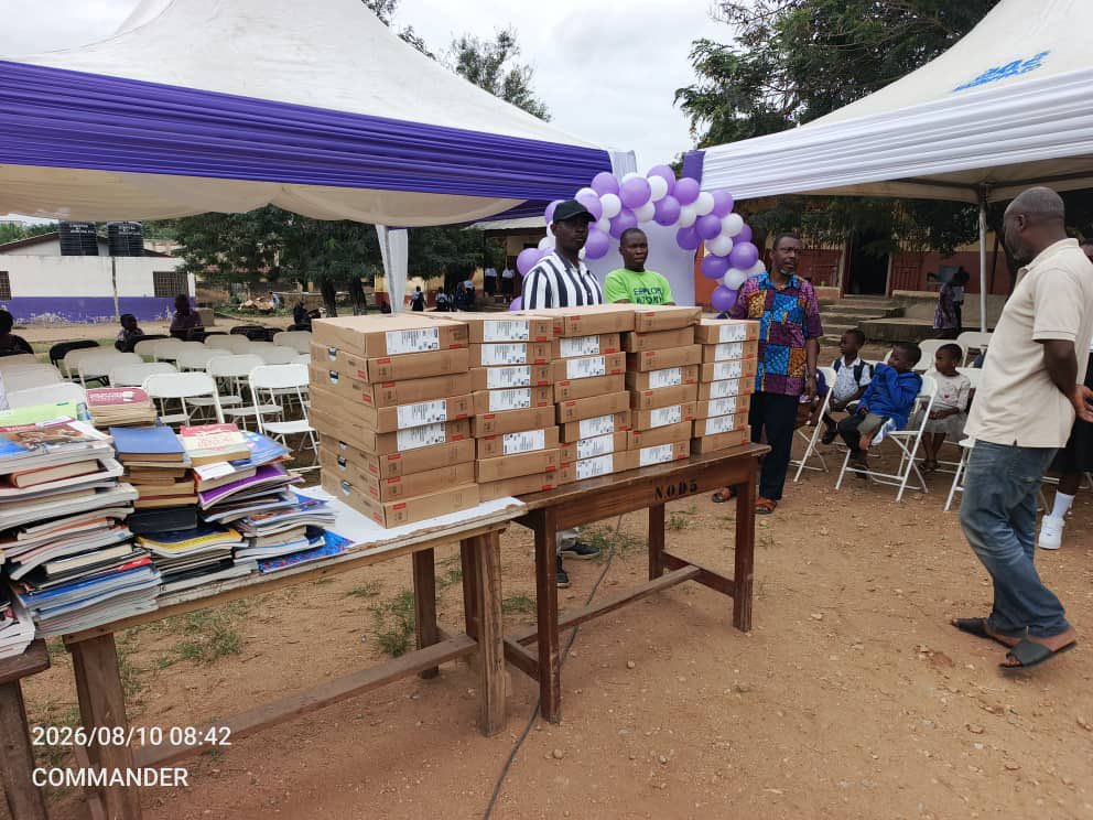 sonofjacob98's tweet photo. More pictures from Hon Frank Annoh-Dompreh’s beautiful donation to schools in Nsawam-Adoagyiri.
#LeadershipOfService https://t.co/Fl6r0hh3kq