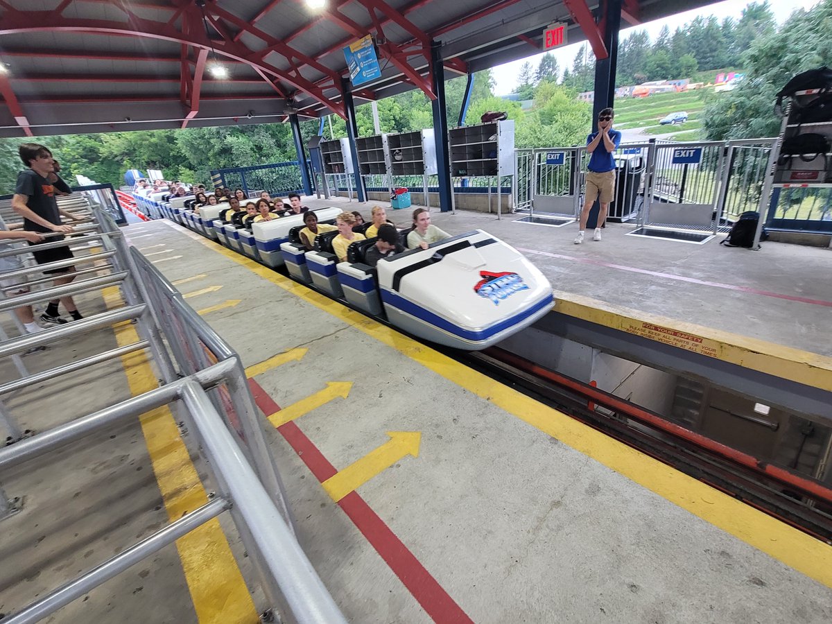 CallenHuey's tweet photo. I just got to Steel Force right as it shut down foe lightning in the area. Hopefully I get to ride because this is the ride that attracted me out here to Dorney.
#DorneyPark #SteelForce @backrowbestrow #AllentownPA @RCXcyclopedia https://t.co/mBmmtA79h5