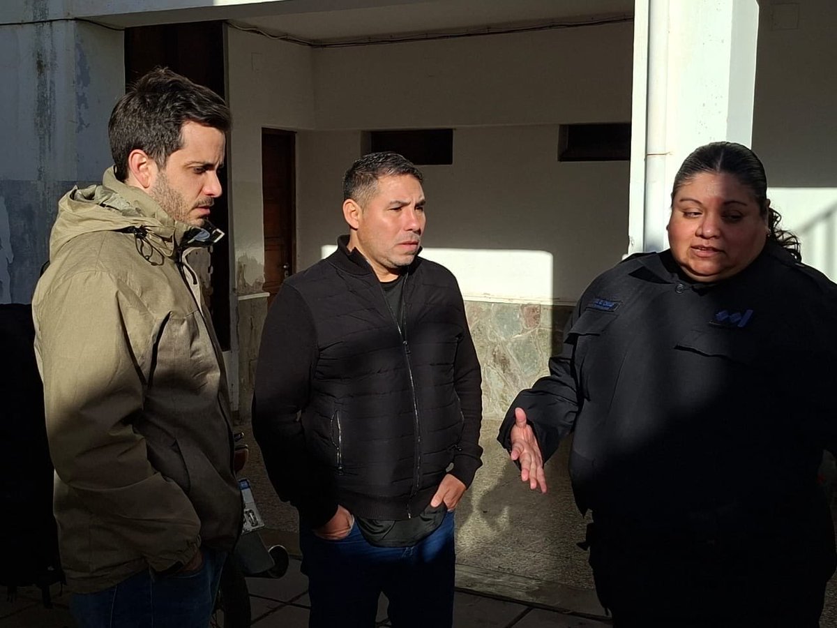 FerlautoMartin's tweet photo. Este fin de semana recorrí los Escuadrones de La Rioja, Chilecito, Tinogasta y San Fernando del Valle de Catamarca (GNA), además de las DUOF de ambas provincias (PFA). 

Presencia federal en el territorio, todos los días. https://t.co/v4Jjsqgg9e