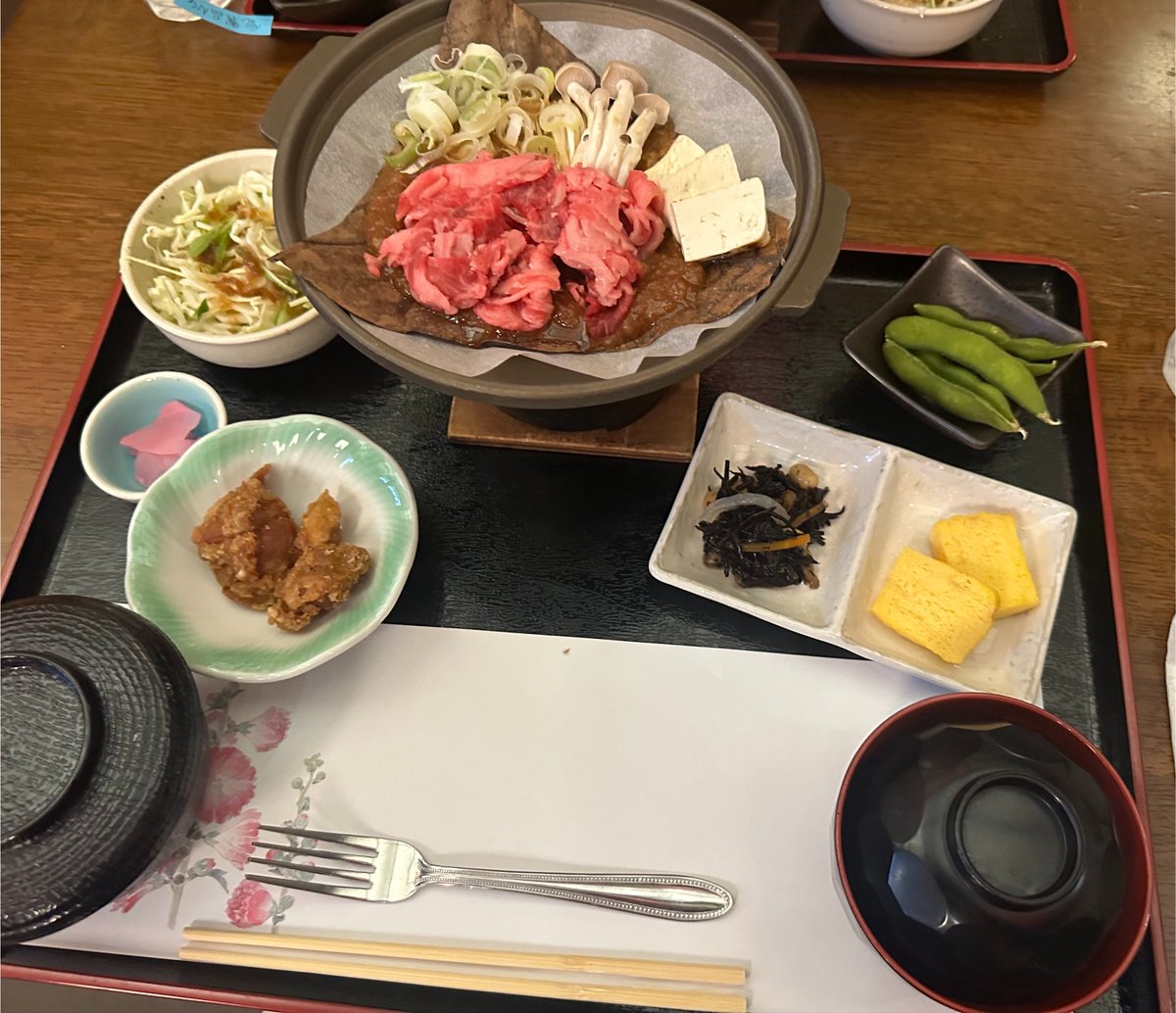 sargfish's tweet photo. ꉂ`♯7
MEATS!! 🥩 
sooo yummy. dont remember all the names but everything was so tasty!! especially the meat with the udon https://t.co/4J4I9qOJis