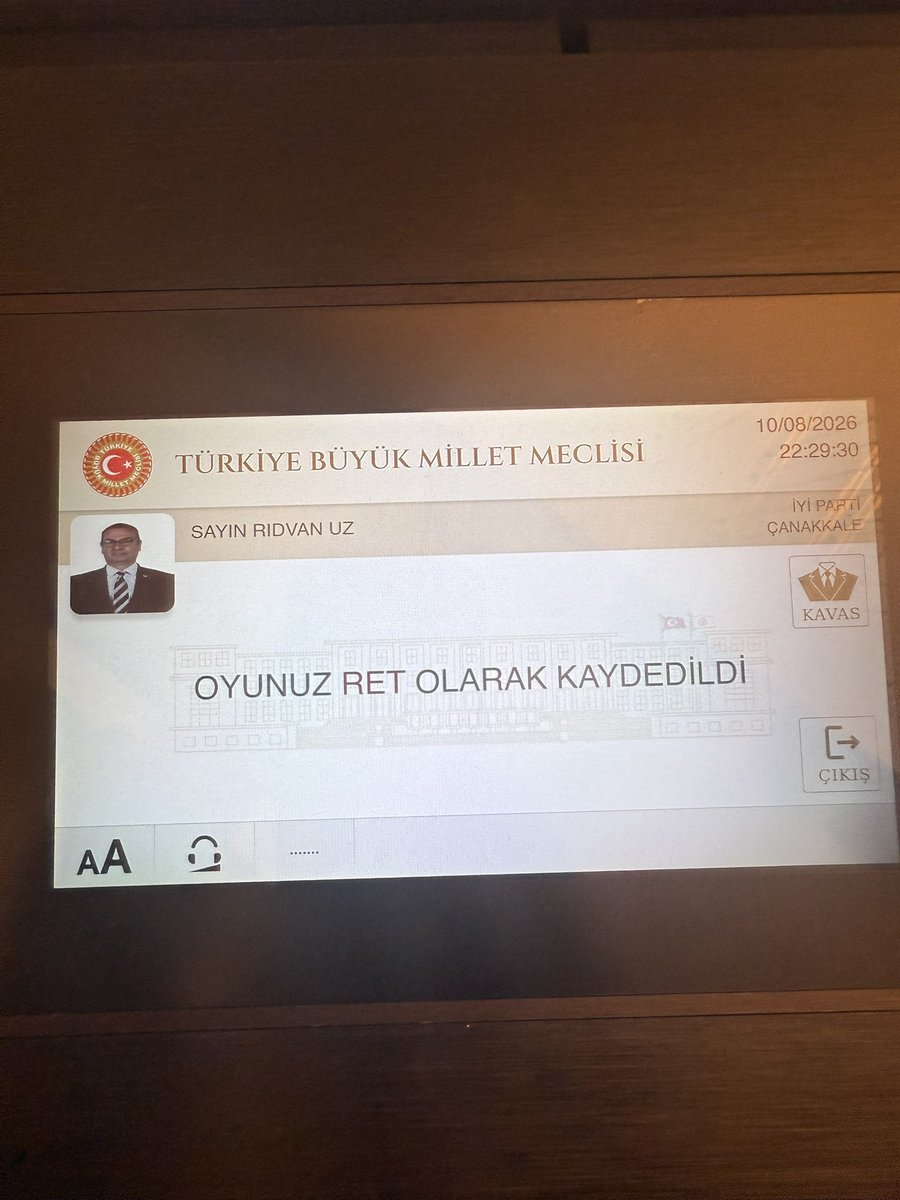 ridvanuz17's tweet photo. Kelimelerin kifayetsiz kaldığı anlar. Sadece 88 Türk evladı PKK ya Cani başına bebek katiline  HAYIR dedi. https://t.co/YH9RWfdC56