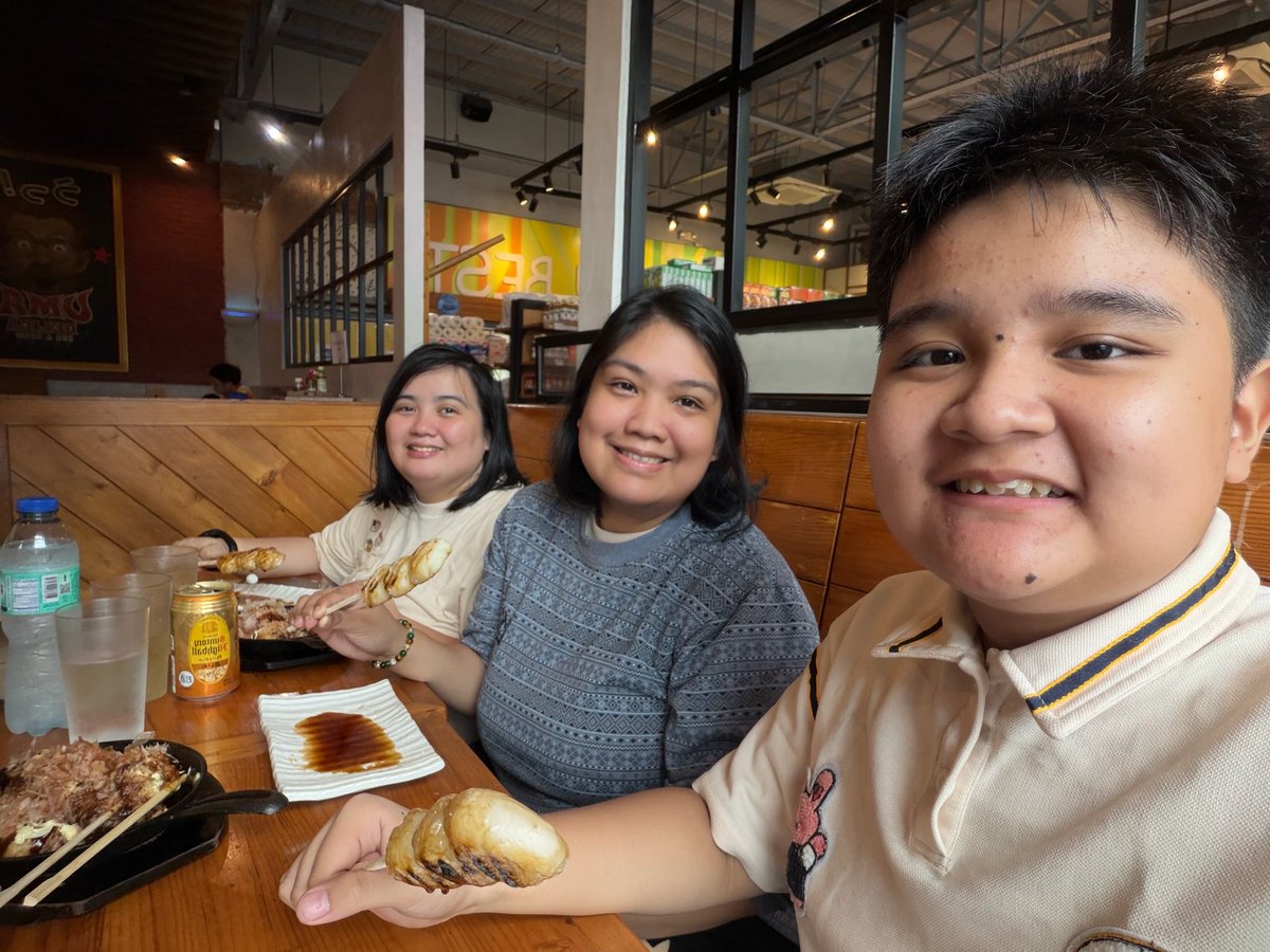 cheysserbellen's tweet photo. Spending time with the fam! ❤️ https://t.co/wgItwUpG2B